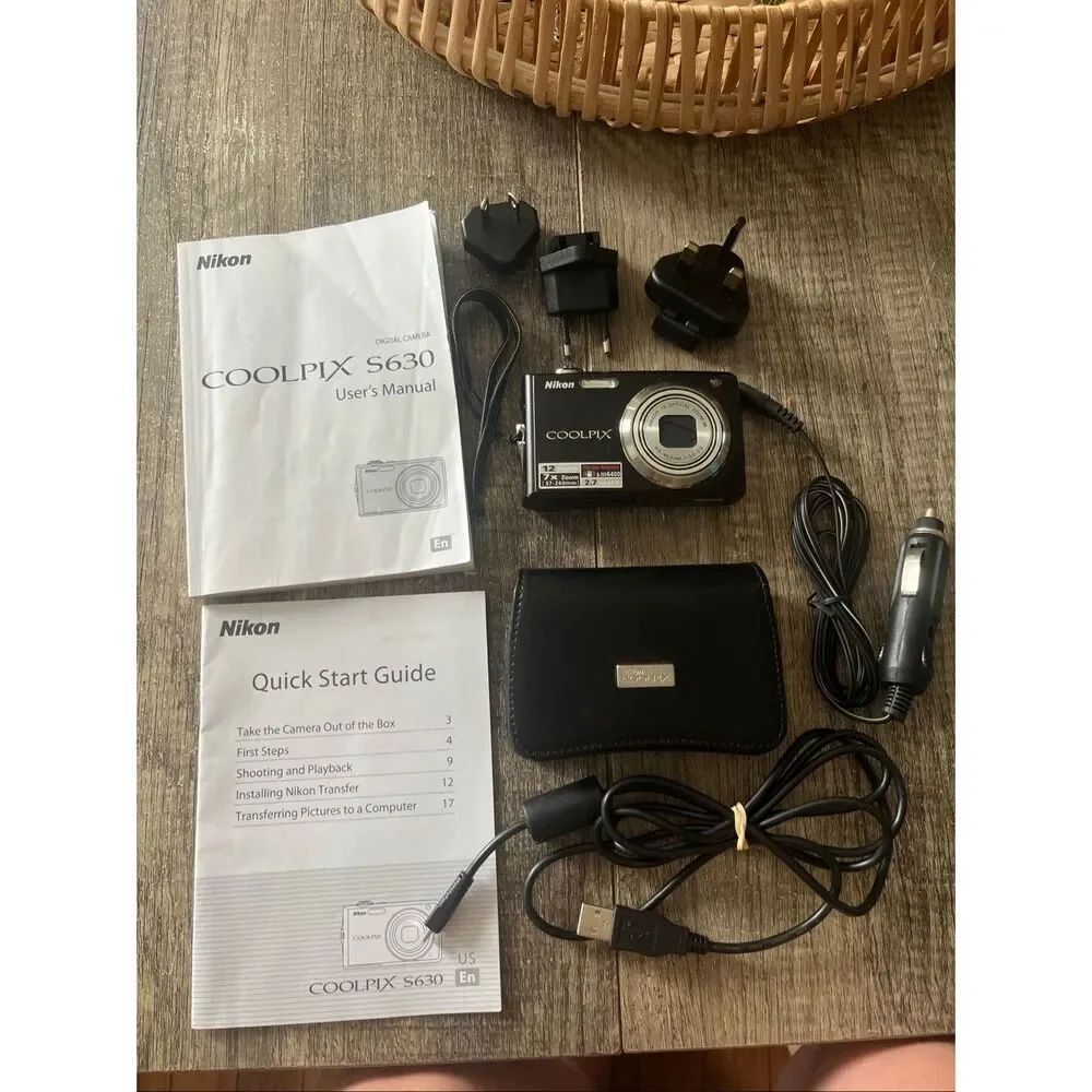 Nikon COOLPIX S630 12.0MP Compact Digital Camera w/Battery cords manual case tes